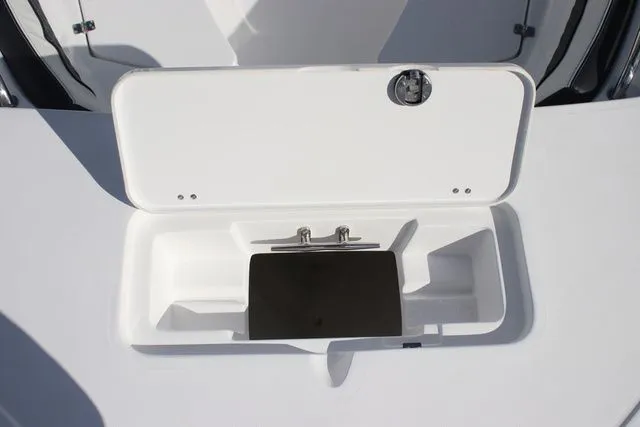 Slide: The Image of Tidewater LXF 220 2026 - 10