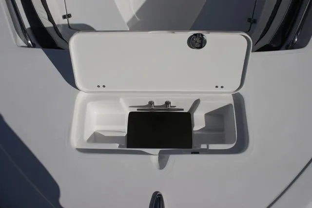 Slide: The Image of Tidewater LXF 220 2026 - 11