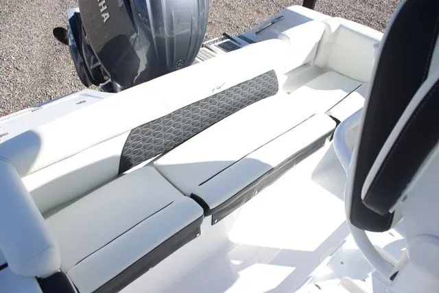 Slide: The Image of Tidewater LXF 220 2026 - 21