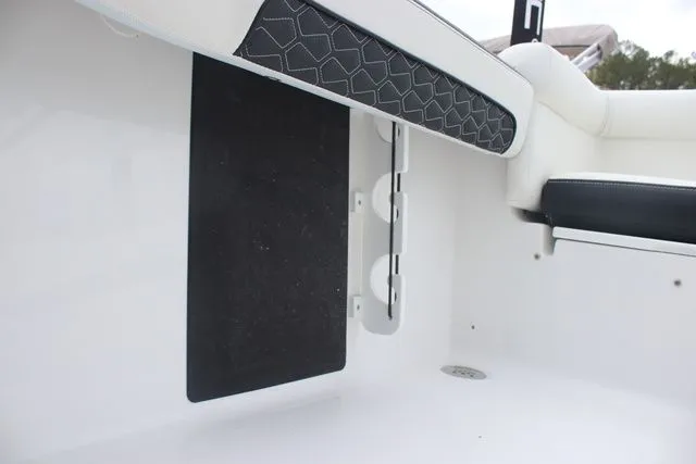 Slide: The Image of Tidewater LXF 220 2026 - 21