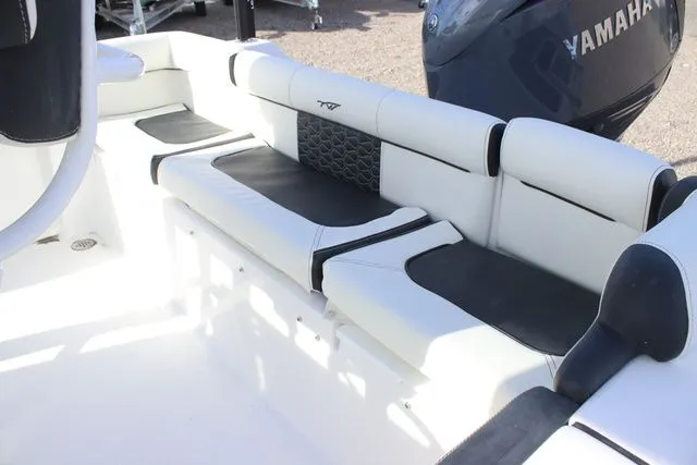 Slide: The Image of Tidewater 210 LXF 2026 - 11