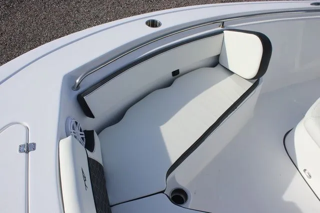 Slide: The Image of Tidewater 210 LXF 2026 - 16