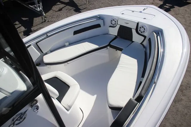 Slide: The Image of Tidewater LXF 220 2026 - 10