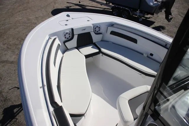 Slide: The Image of Tidewater LXF 220 2026 - 13