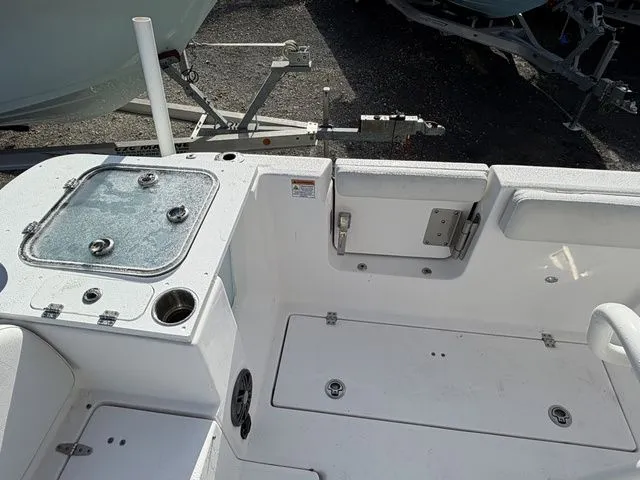 Slide: The Image of Sea Fox 268 Commander 2024 - 23