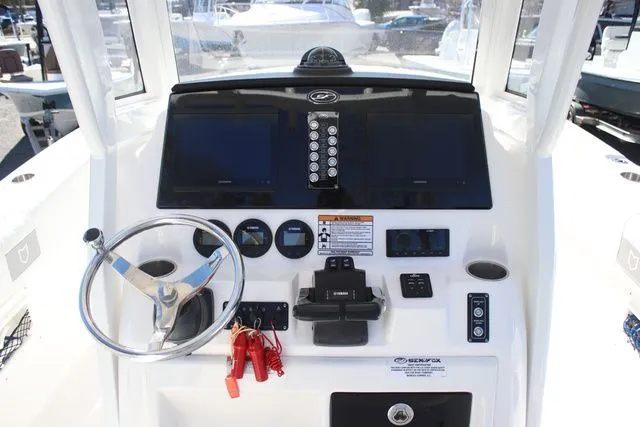 Slide: The Image of Sea Fox 268 Commander 2024 - 5