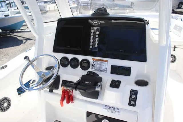 Slide: The Image of Sea Fox 268 Commander 2024 - 6