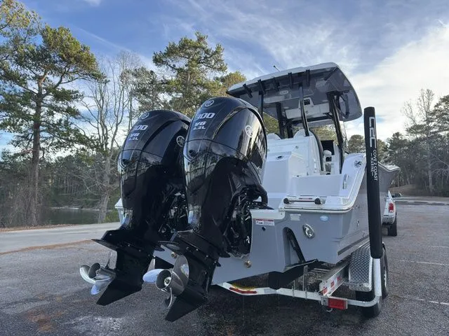 Slide: The Image of Sea Fox 288 Commander 2025 - 14