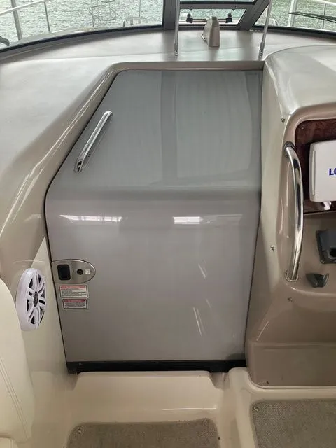 Slide: The Image of Sea Ray Sundancer 320 2004 - 19