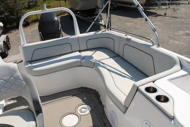 Slide: The Image of Sea Pro Citation 2400 2022 - 12