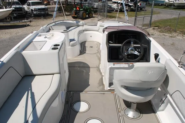 Slide: The Image of Sea Pro Citation 2400 2022 - 16