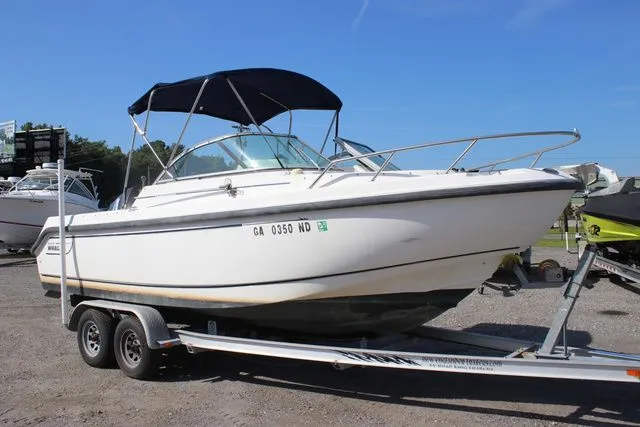 The Image of Boston Whaler 210 Ventura 2004 - 1