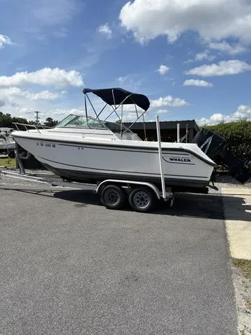 Slide: The Image of Boston Whaler 210 Ventura 2004 - 16