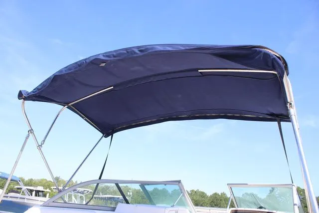 Slide: The Image of Boston Whaler 210 Ventura 2004 - 5