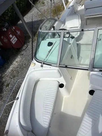 Slide: The Image of Boston Whaler 210 Ventura 2004 - 9