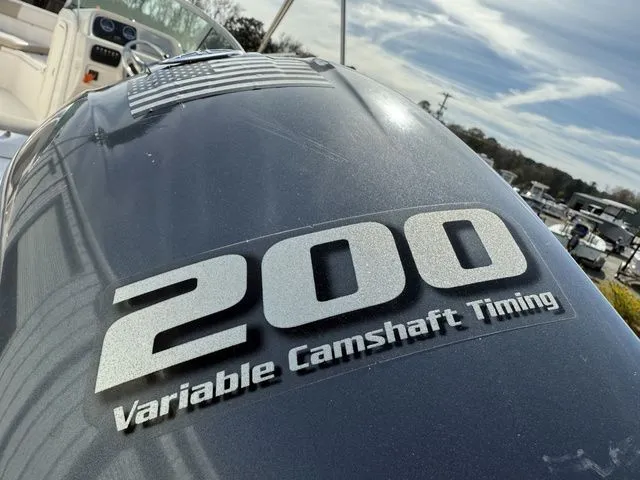 Slide: The Image of Robalo R227 Dual Console 2017 - 17