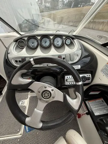 Slide: The Image of Yamaha 212X 2010 - 18