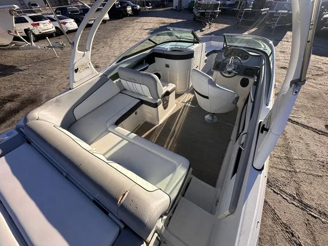 Slide: The Image of Sea Ray 240 Sundeck 2016 - 8