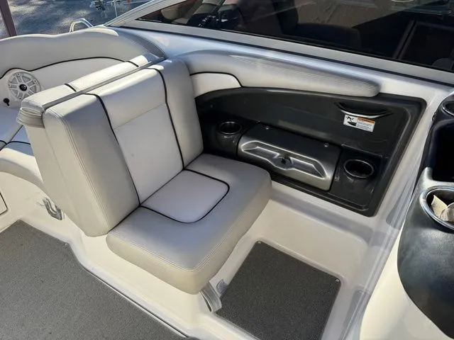 Slide: The Image of Yamaha AR240 HO 2011 - 15