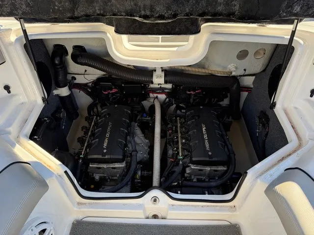 Slide: The Image of Yamaha AR240 HO 2011 - 18