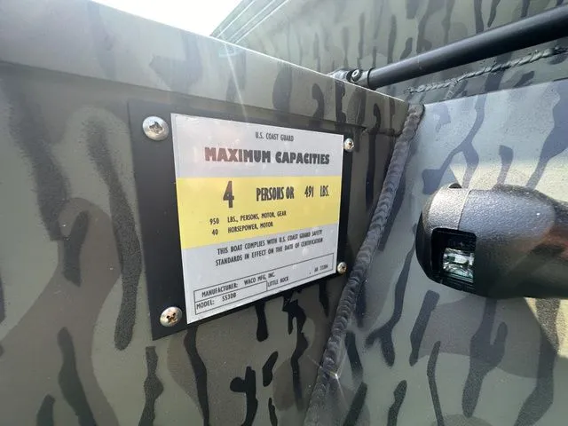 Slide: The Image of Edge Boats 553 DB 2025 - 9