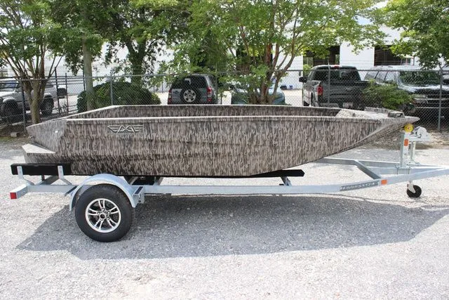 The Image of Edge Boats 553 DB 2025 - undefined