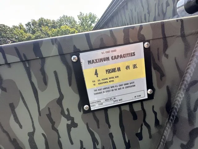 Slide: The Image of Edge Boats 553 DB Sportsman 2025 - 13