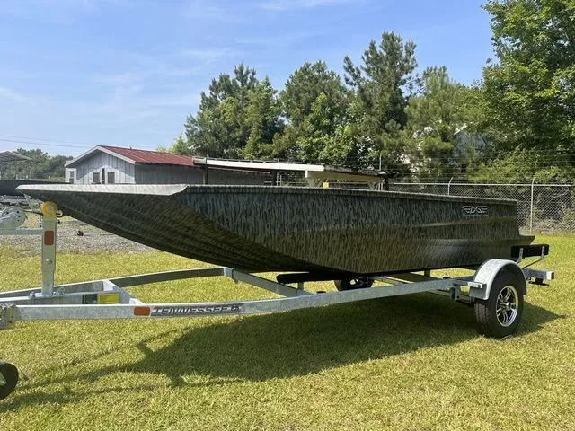 Slide: The Image of Edge Boats 553 DB Sportsman 2025 - 4