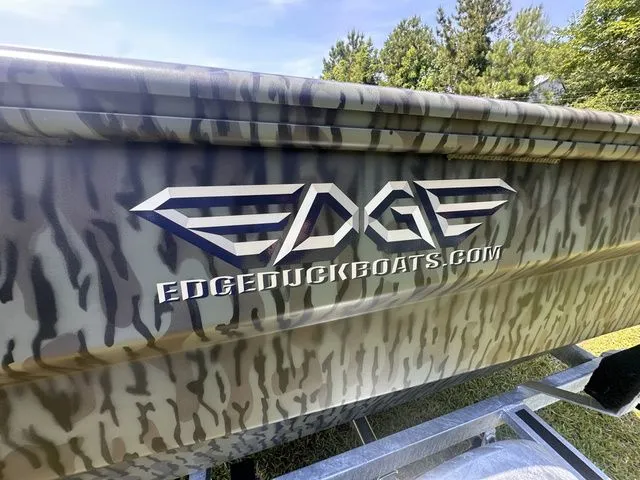 Slide: The Image of Edge Boats 553 DB Sportsman 2025 - 8