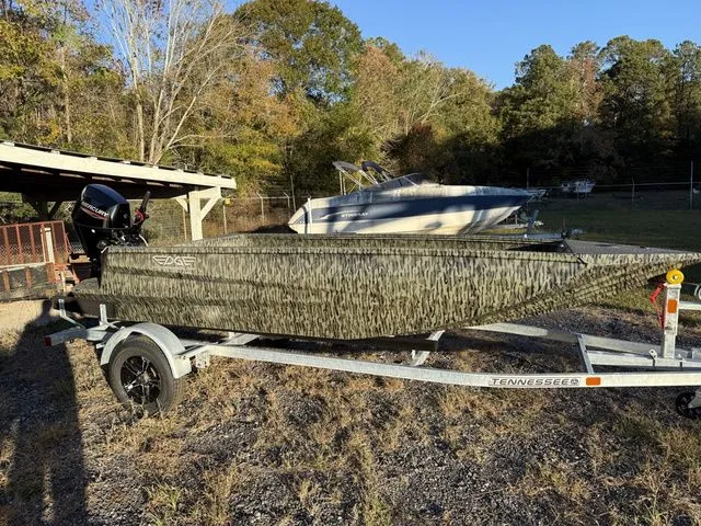 The Image of Edge Boats 553 DB Sportsman 2025 - undefined