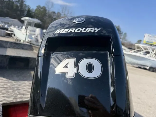 Slide: The Image of Edge Boats 553 DB 2026 - 4