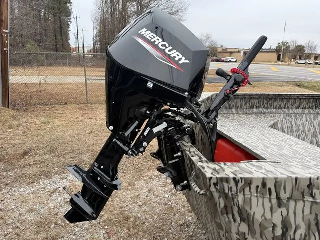 Slide: The Image of Edge Boats 553 DB 2026 - 4