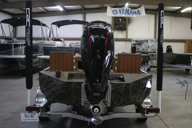 Slide: The Image of Edge Boats 963 CC 2026 - 3