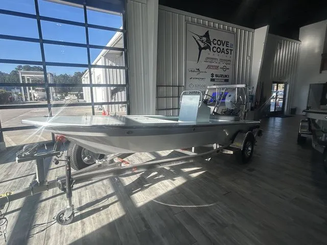 The Image of East Cape EVO 17 X 2026 - 1