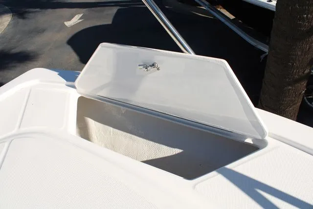 Slide: The Image of Albemarle 30 Express 2024 - 17