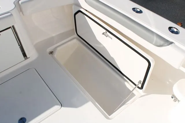 Slide: The Image of Albemarle 30 Express 2024 - 33