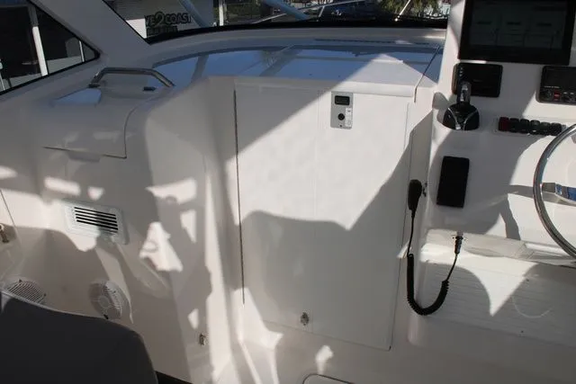 Slide: The Image of Albemarle 30 Express 2024 - 66