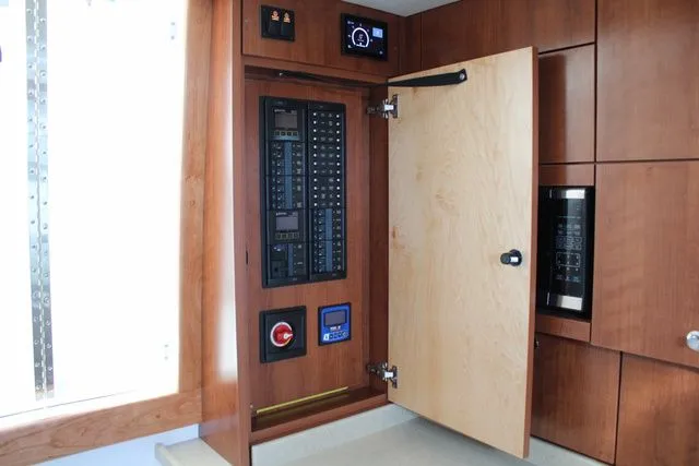 Slide: The Image of Albemarle 30 Express 2024 - 77