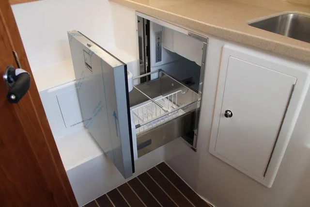 Slide: The Image of Albemarle 30 Express 2024 - 81