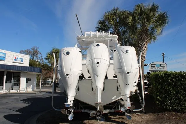 Slide: The Image of Albemarle 30 Express 2024 - 9