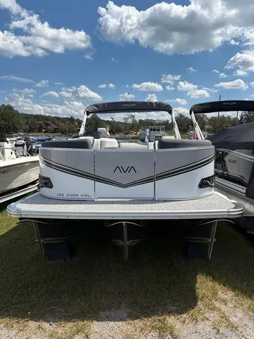 Slide: The Image of Avalon LSZ - 23 FT VRL 2026 - 7