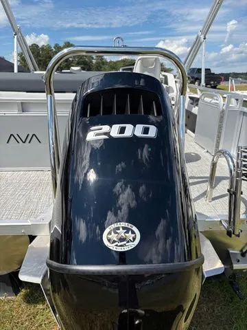 Slide: The Image of Avalon LSZ - 23 FT VRL 2026 - 8