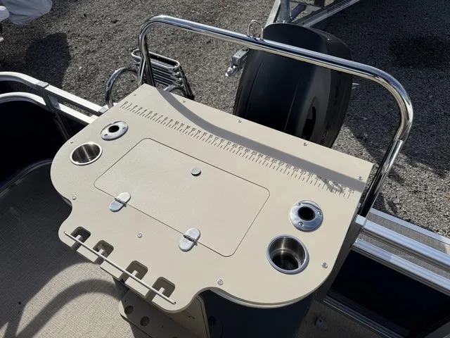 Slide: The Image of Avalon Venture 85 - 23 FT Rear Fish 2026 - 15