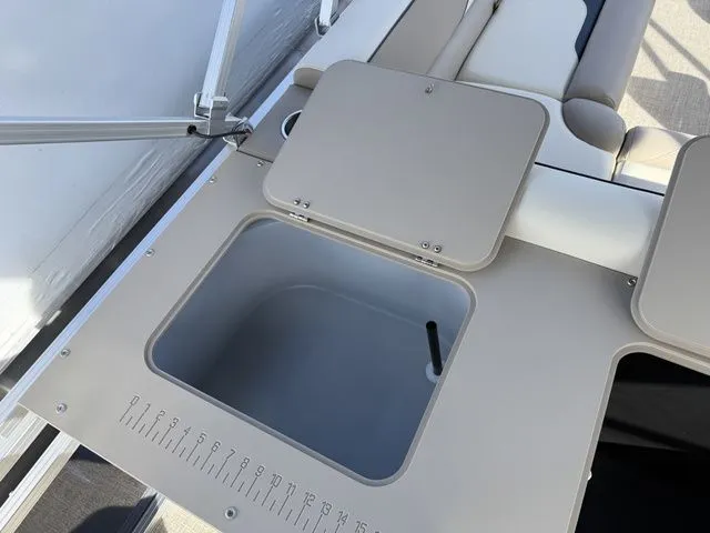 Slide: The Image of Avalon Venture 85 - 23 FT Rear Fish 2026 - 20