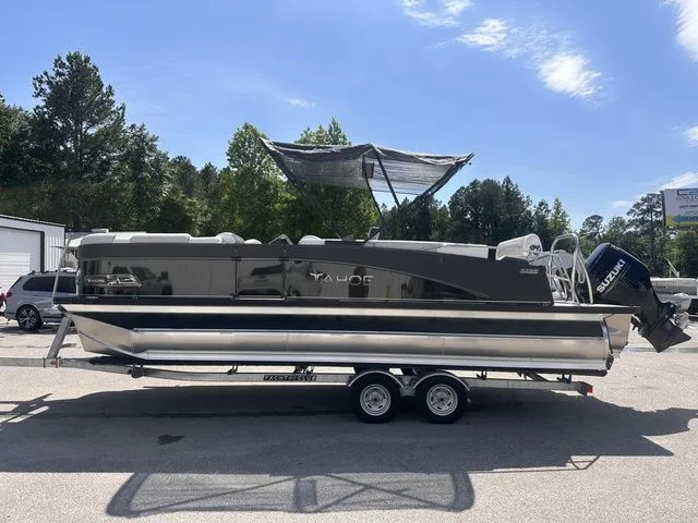 Slide: The Image of Tahoe Cascade - 23 FT Cruise Rear Bench 2025 - 3