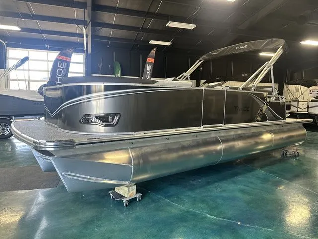 The Image of Tahoe LTZ - 21 FT Cruise Rear Bench 2025 - 1