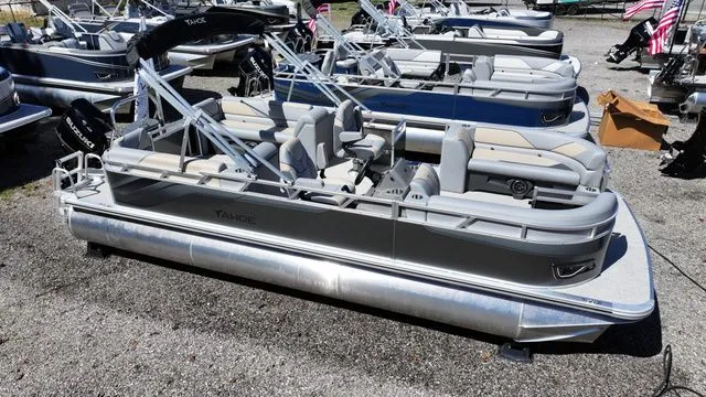 The Image of Tahoe Sport 85 - 23 FT Quad Lounger 2026 - 1