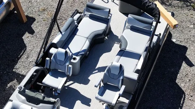 Slide: The Image of Tahoe LTZ - 25 FT Quad Lounger Shift 2026 - 3