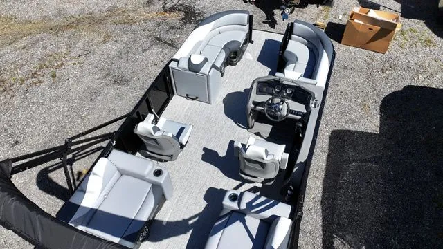 Slide: The Image of Tahoe LTZ - 25 FT Quad Lounger Shift 2026 - 4