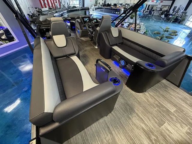 Slide: The Image of Tahoe Cascade - 25 FT Quad Lounger 2026 - 11